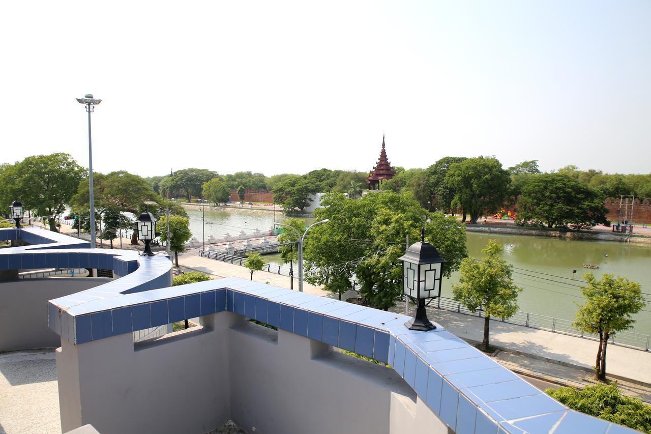 Mansion Hostel Mandalay Buitenkant foto
